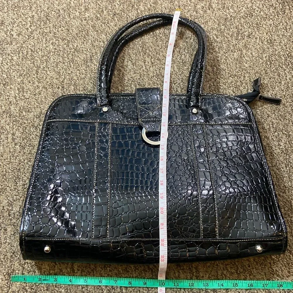 VTG,Elegant Black Imitation Crocodile-Embossed Handbag